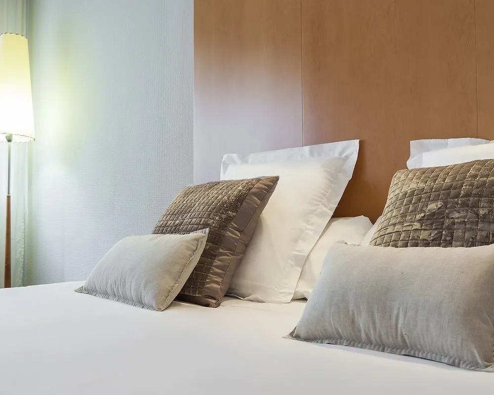 ***  Hotel Ilunion Bilbao Spain